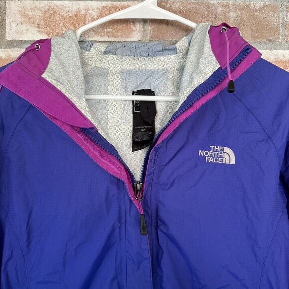 The North Face Hooded Jacket Zip Up - Picture 3 of 6
